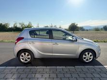 HYUNDAI i20 1.4 Swiss Plus Edition, Essence, Occasion / Utilisé, Manuelle - 7