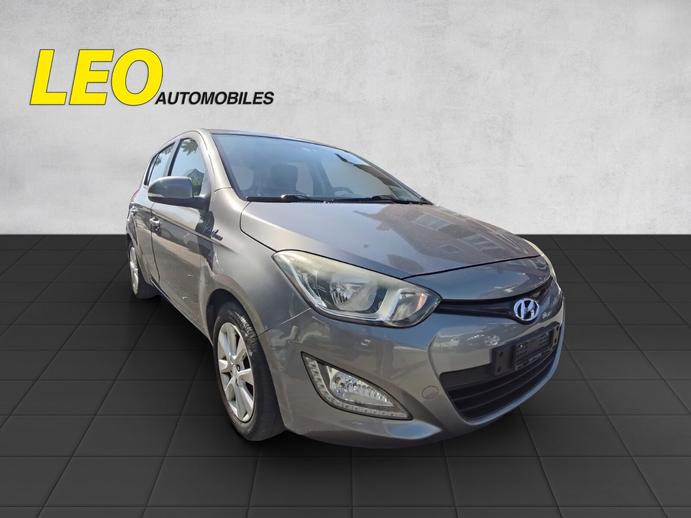 HYUNDAI i20 1.4 Premium, Essence, Occasion / Utilisé, Manuelle
