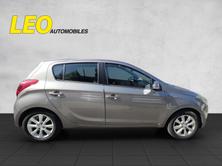 HYUNDAI i20 1.4 Premium, Essence, Occasion / Utilisé, Manuelle - 6