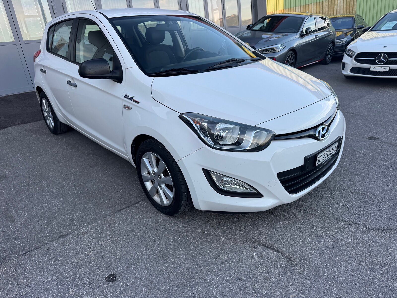 HYUNDAI i20 1.2 Comfort, Petrol, Second hand / Used, Manual - 2