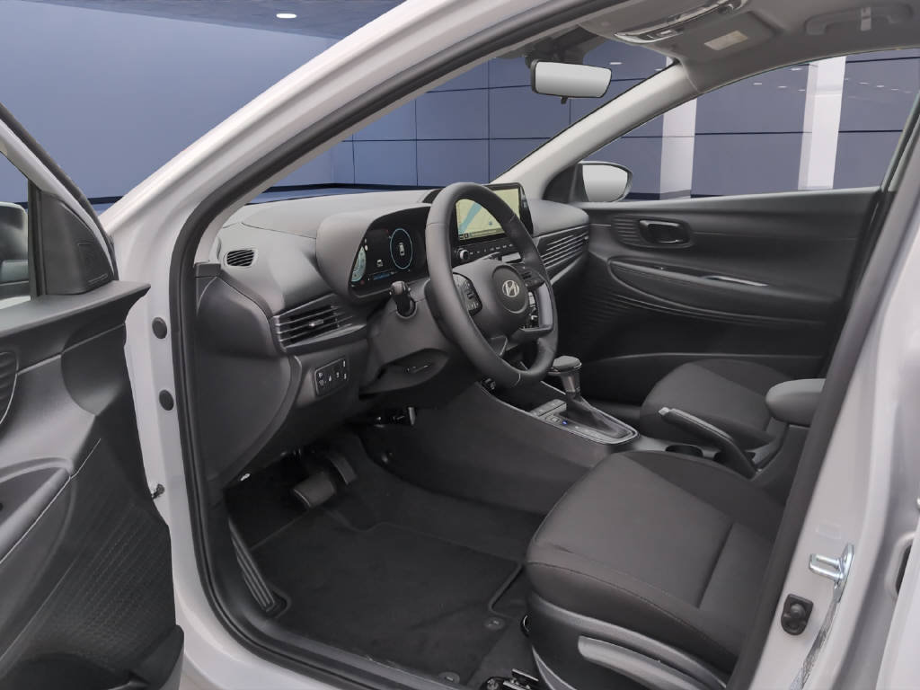 HYUNDAI i20 1.0 T-GDi 100 Amplia, Petrol, New car, Automatic - 6