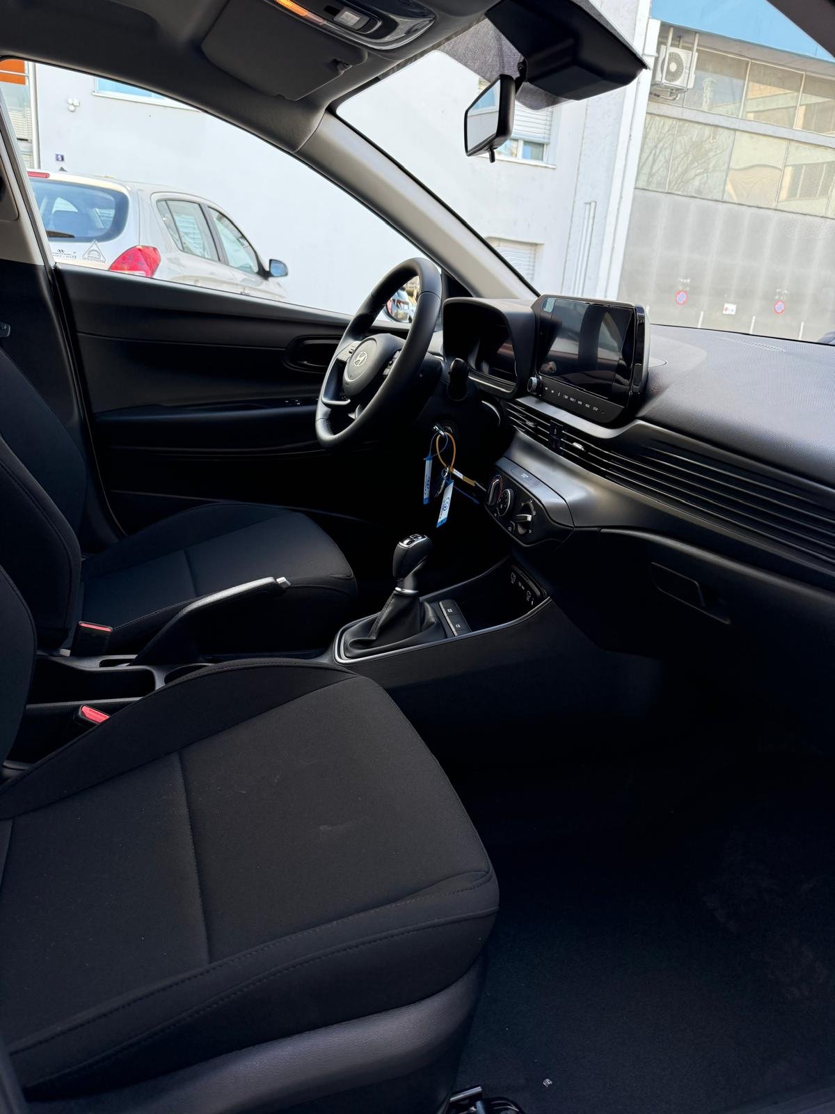 HYUNDAI i20 1.0 T-GDi Origo, Essence, Voiture nouvelle, Manuelle - 7