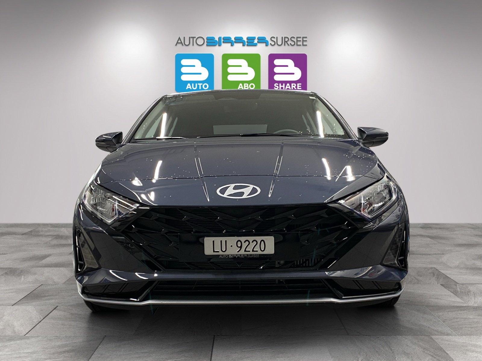 HYUNDAI i20 1.0 T-GDi Amplia, Benzin, Neuwagen, Automat - 2