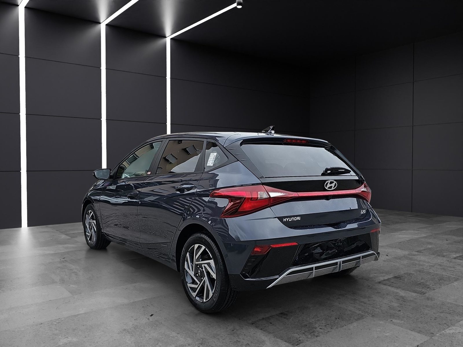 HYUNDAI i20 1.0 T-GDi Amplia, Petrol, New car, Automatic - 3