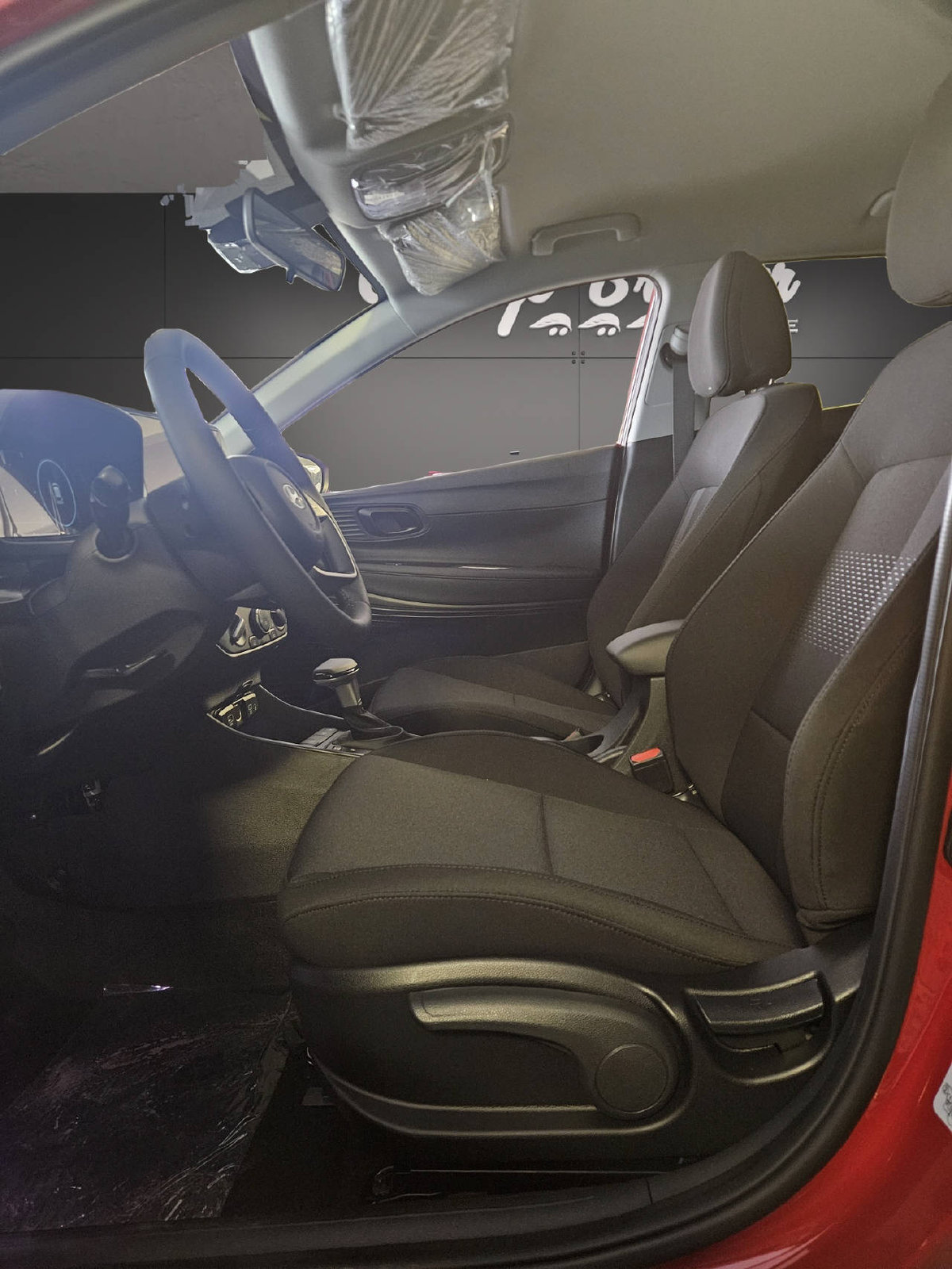 HYUNDAI i20 1.0 T-GDi Amplia, Petrol, New car, Automatic - 3