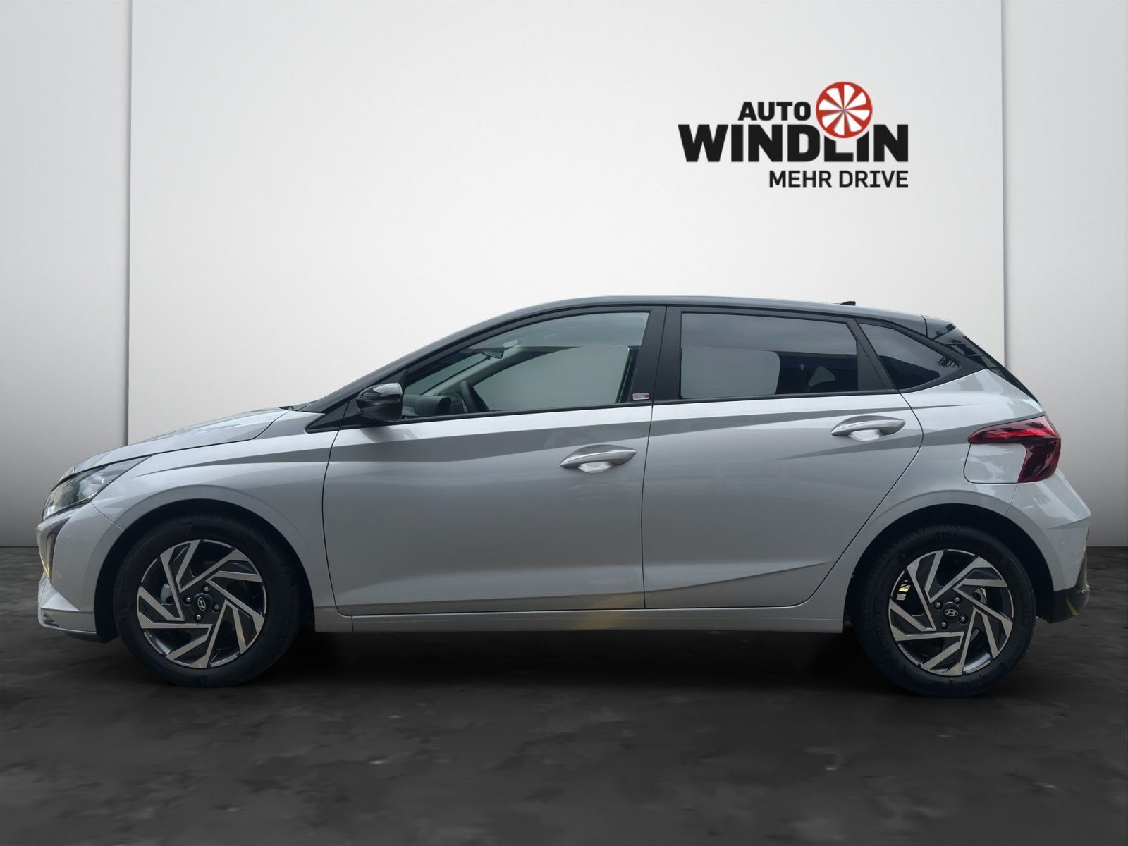 HYUNDAI i20 1.0 T-GDi Amplia, Petrol, New car, Automatic - 3