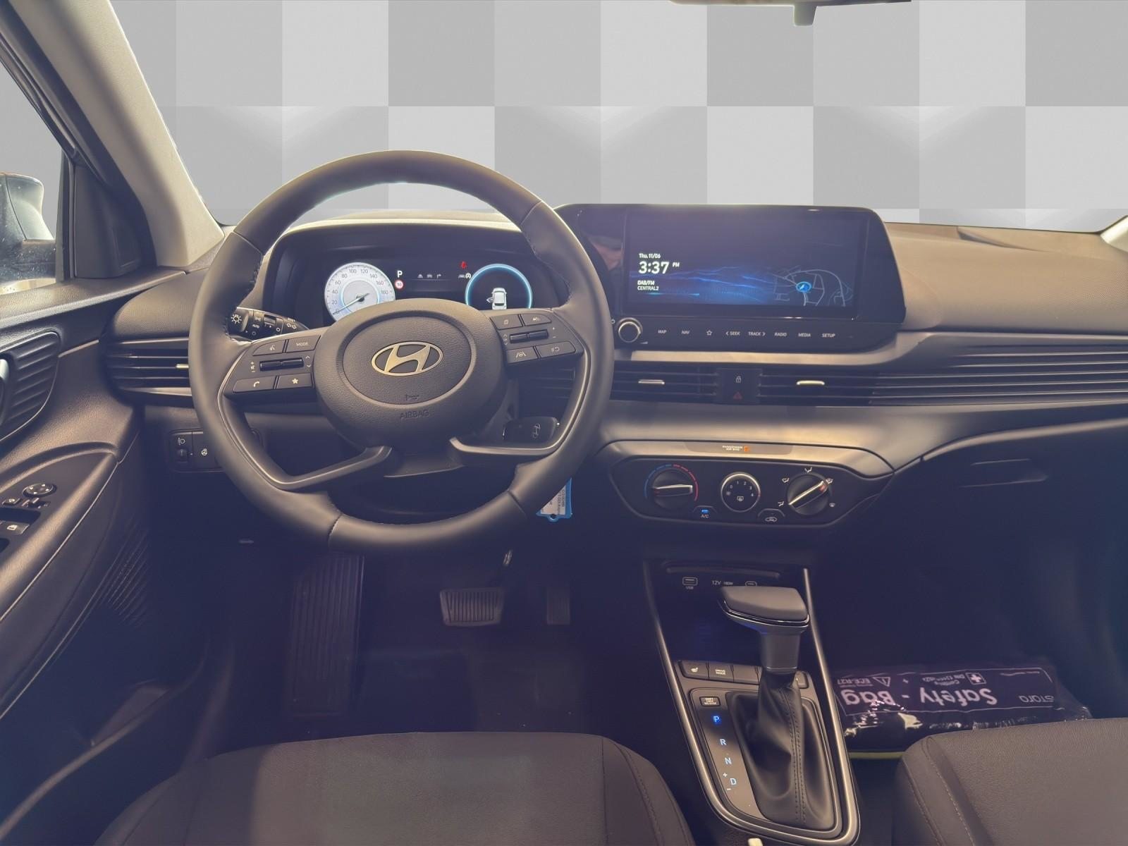 HYUNDAI i20 1.0 T-GDi Amplia, Petrol, New car, Automatic - 7