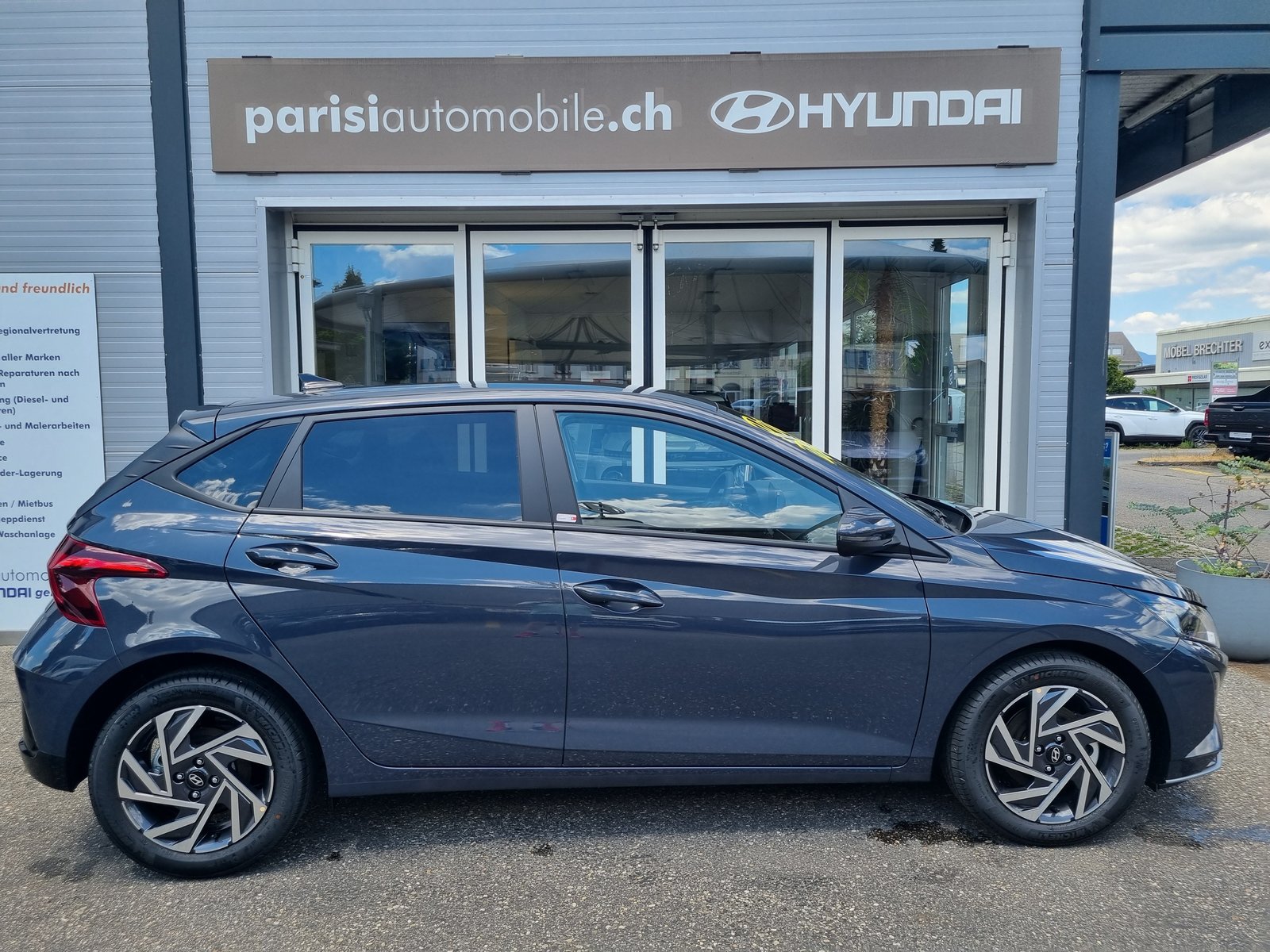 HYUNDAI i20 1.0 T-GDi Amplia DCT, Essence, Voiture nouvelle, Automatique - 4