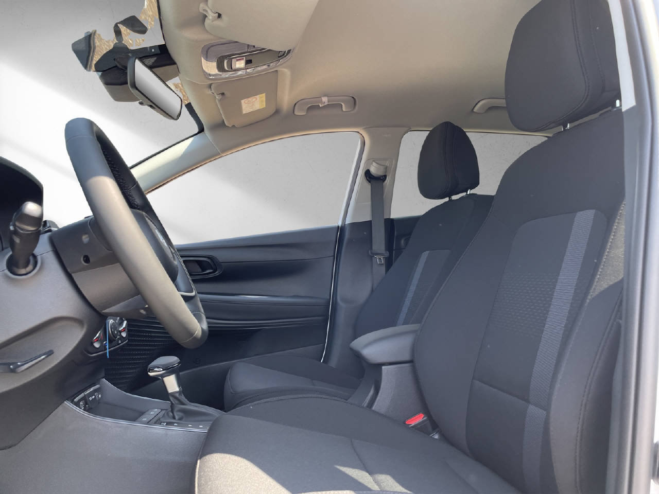 HYUNDAI i20 1.0 T-GDi Amplia Go Safety, 2Tone, MY26, Petrol, New car, Automatic - 5