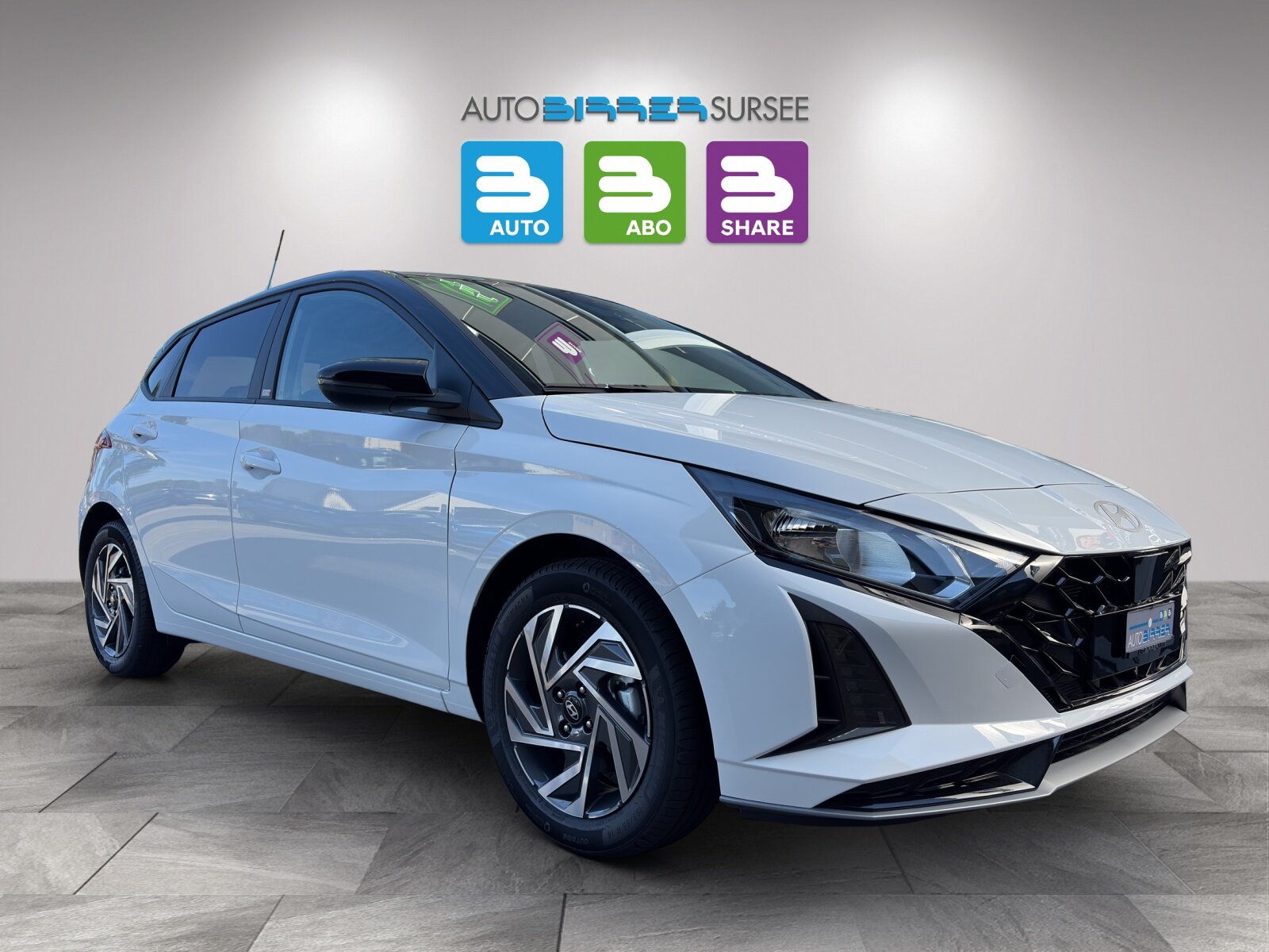 HYUNDAI i20 1.0 T-GDi Amplia Go, Petrol, New car, Automatic - 3