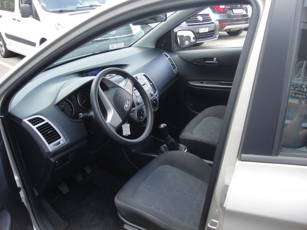 HYUNDAI I20 1.2 Comfort, Essence, Occasion / Utilisé, Manuelle - 7