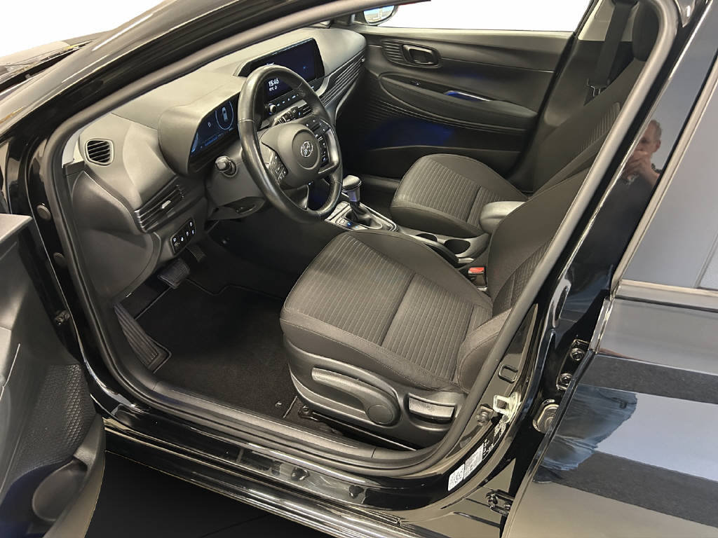 HYUNDAI i20 1.0 T-GDi Amplia, Benzin, Occasion / Gebraucht, Automatik - 4