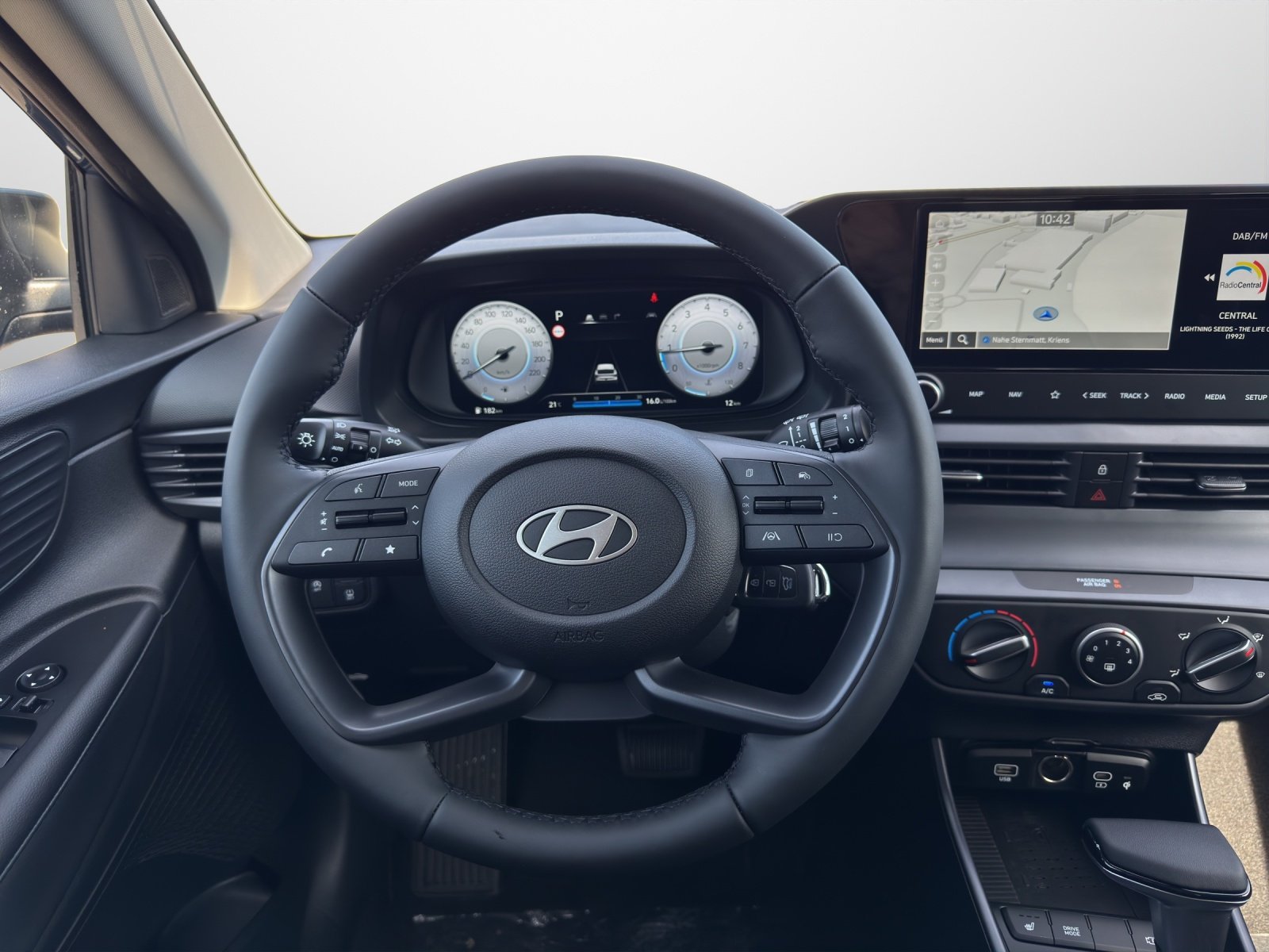 HYUNDAI i20 1.0 T-GDi Amplia, Essence, Occasion / Utilisé, Automatique - 6