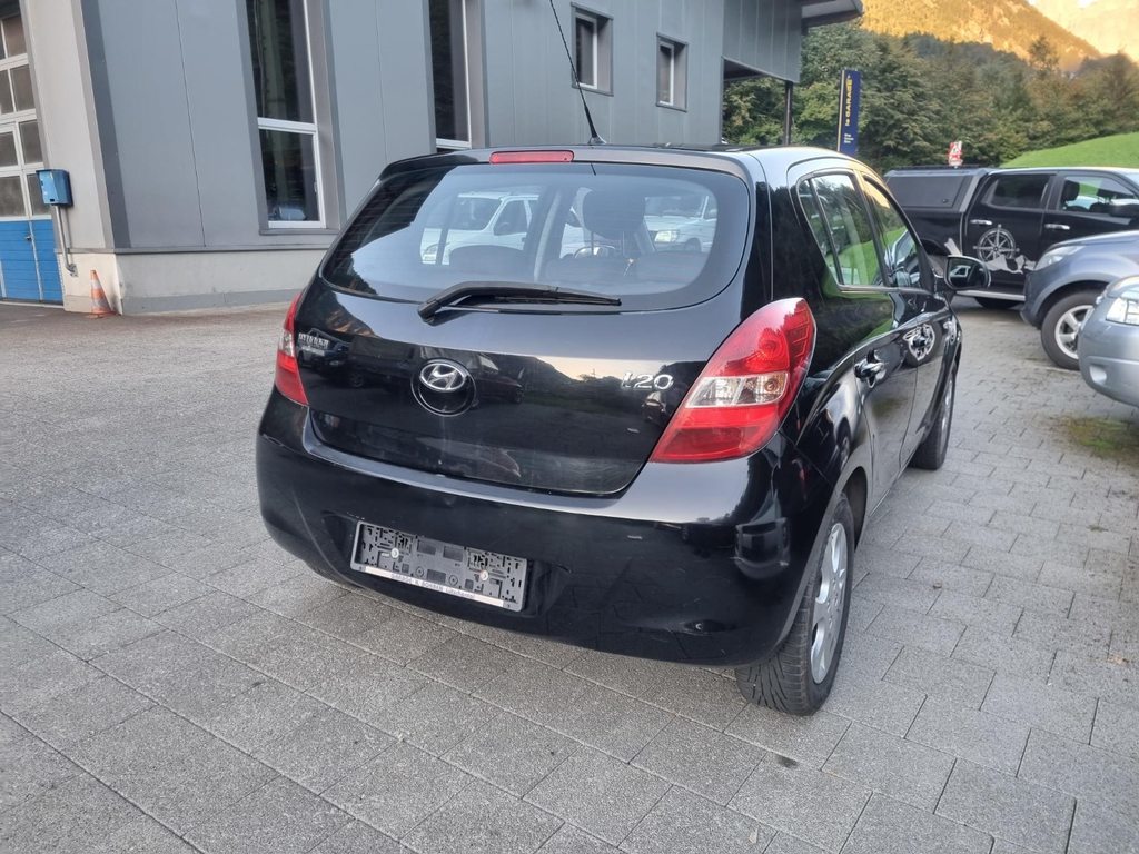 HYUNDAI i20 1.4 Style, Petrol, Second hand / Used, Manual - 3