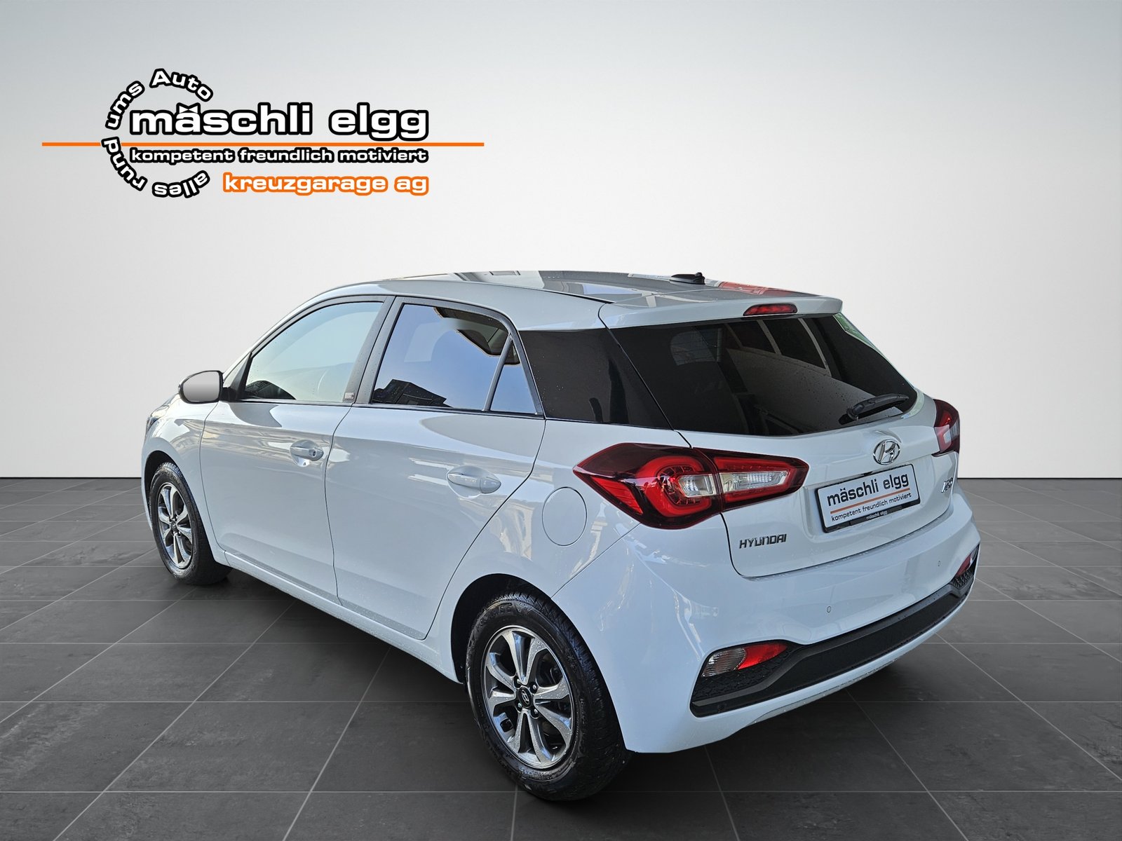 HYUNDAI i20 1.0 T-GDi Amplia, Benzin, Occasion / Gebraucht, Automatik - 2