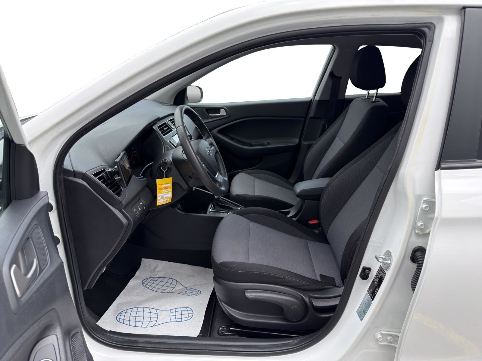 HYUNDAI i20 1.0 T-GDi 120 Amplia, Benzin, Occasion / Gebraucht, Automatik - 5