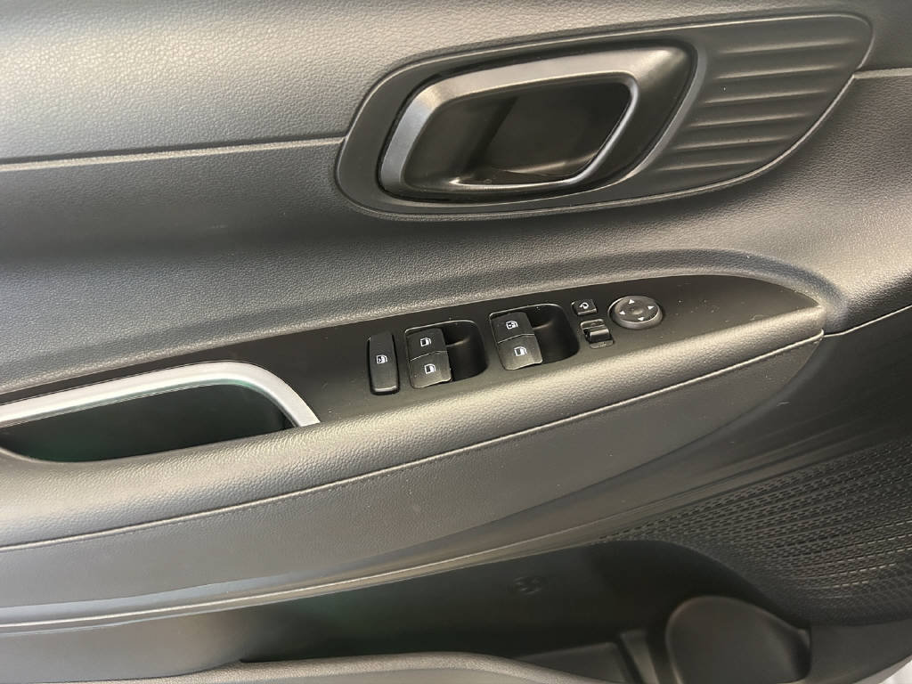 HYUNDAI i20 1.0 T-GDi Amplia, Essence, Occasion / Utilisé, Automatique - 3
