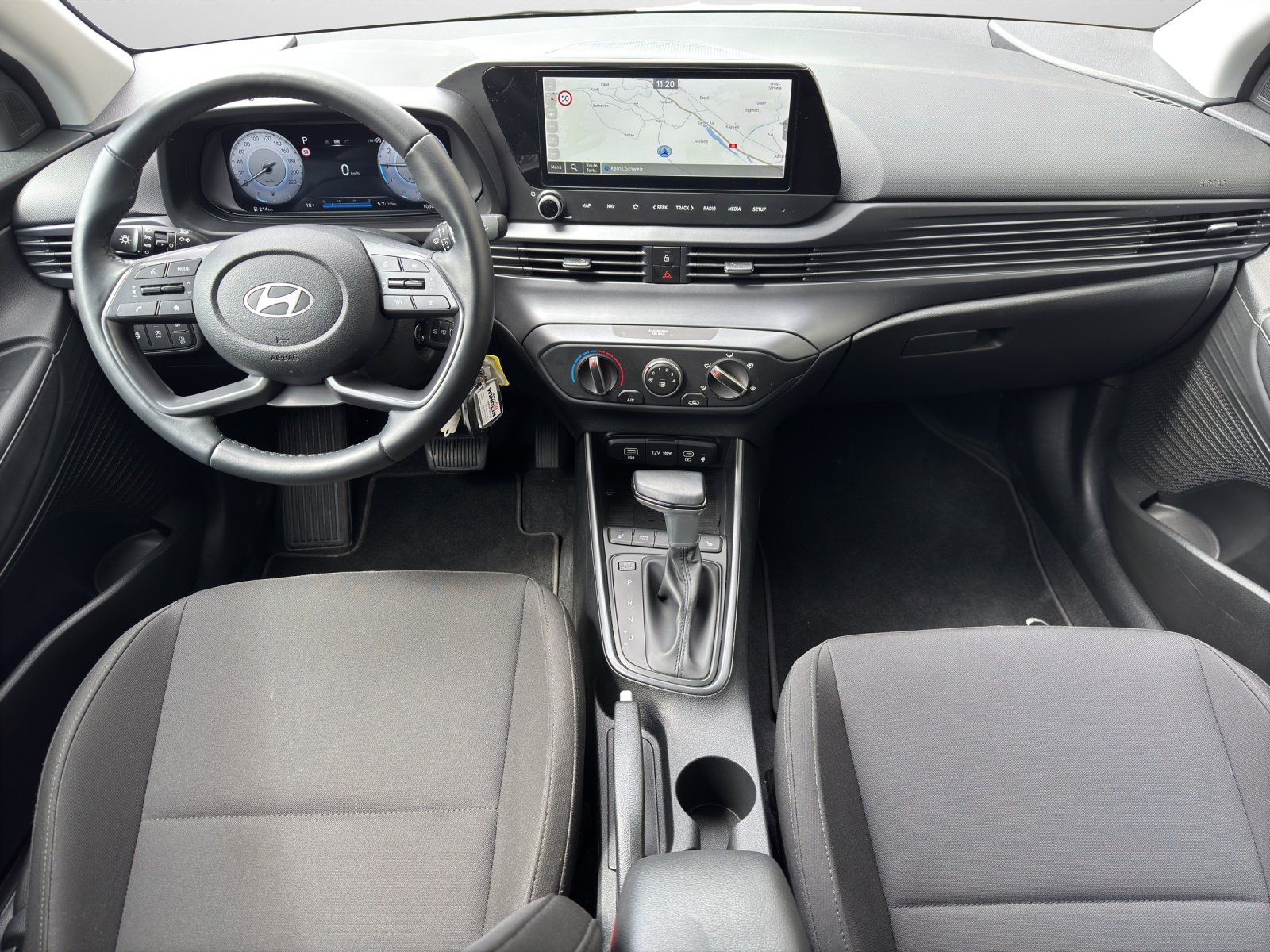 HYUNDAI i20 1.0 T-GDi Amplia Safety Pack, Benzin, Occasion / Gebraucht, Automatik - 5