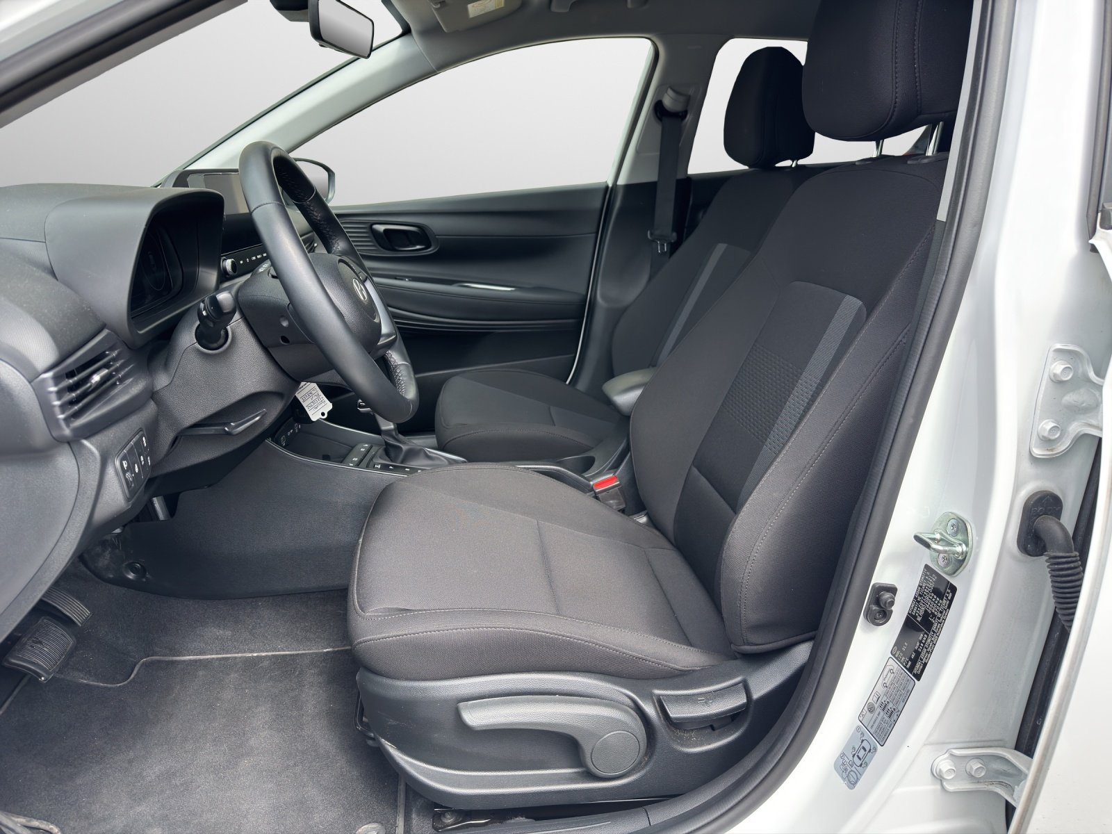 HYUNDAI i20 1.0 T-GDi Amplia Safety Pack, Benzin, Occasion / Gebraucht, Automatik - 6