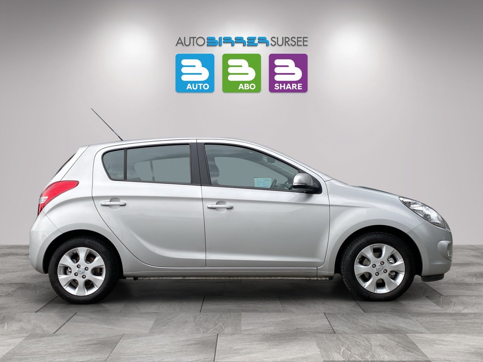 HYUNDAI i20 1.4 Style, Petrol, Second hand / Used, Manual - 4