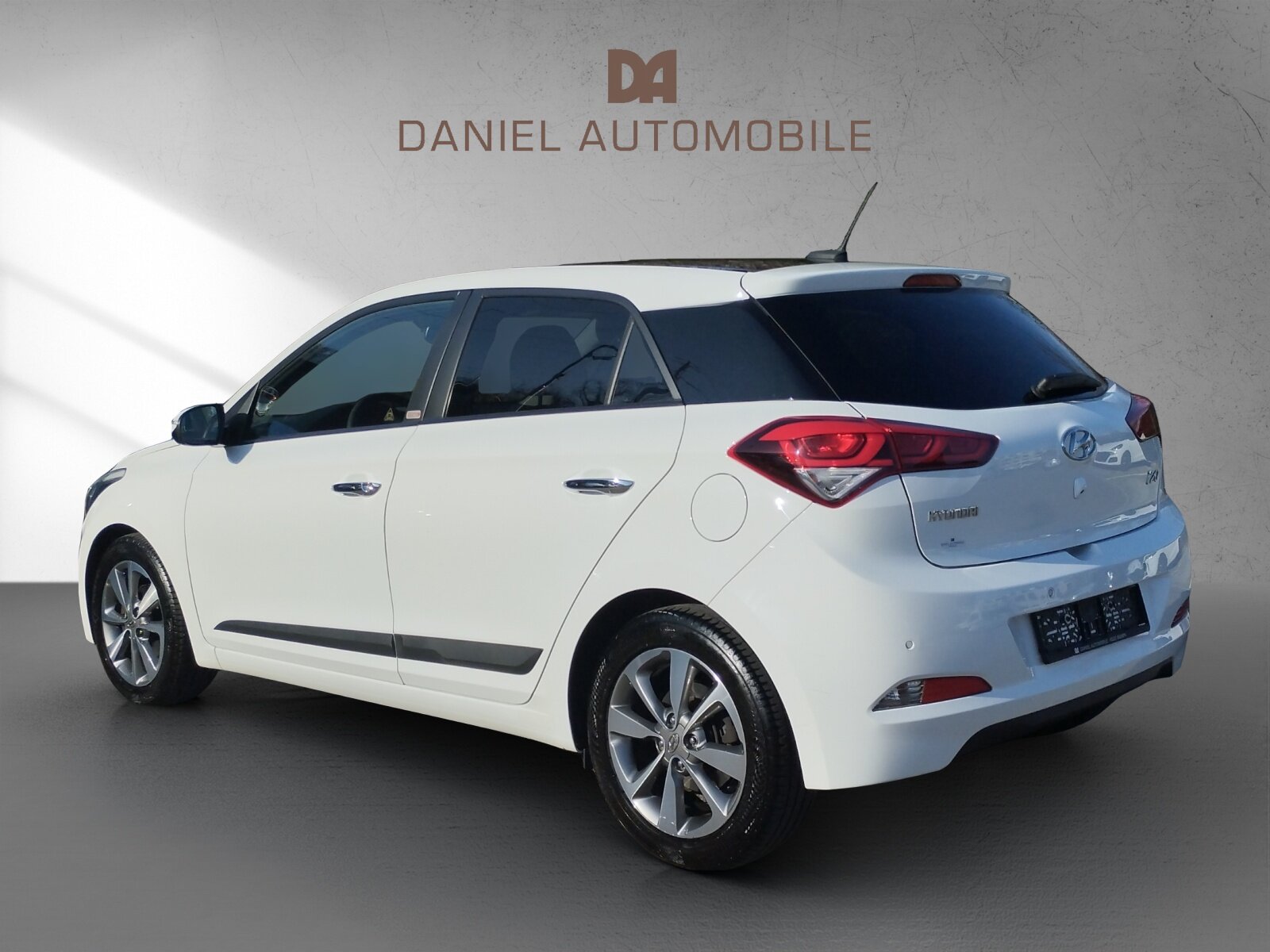 HYUNDAI i20 1.4 Vertex, Benzin, Occasion / Gebraucht, Automatik - 6