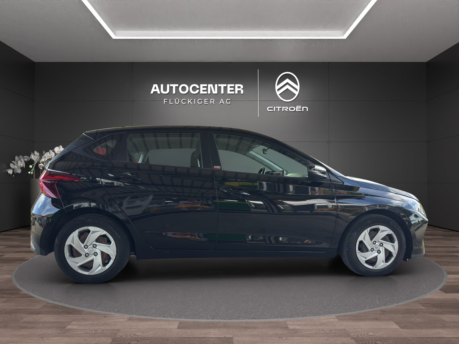 HYUNDAI i20 1.0 T-GDi Origo, Petrol, Second hand / Used, Automatic - 4