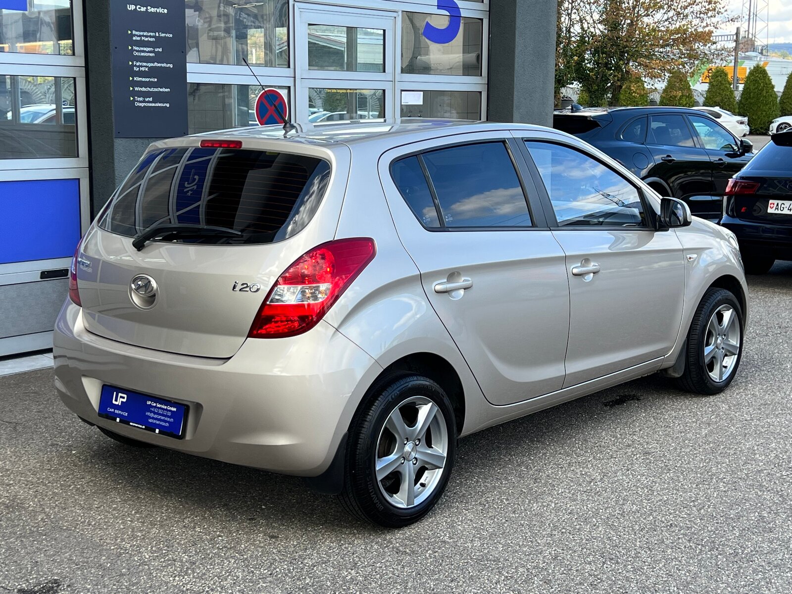 HYUNDAI i20 1.2 Comfort, Petrol, Second hand / Used, Manual - 5