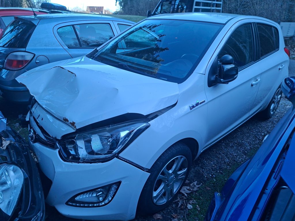 HYUNDAI I20 1.2 Comfort, Benzin, Occasion / Gebraucht, Handschaltung - 3