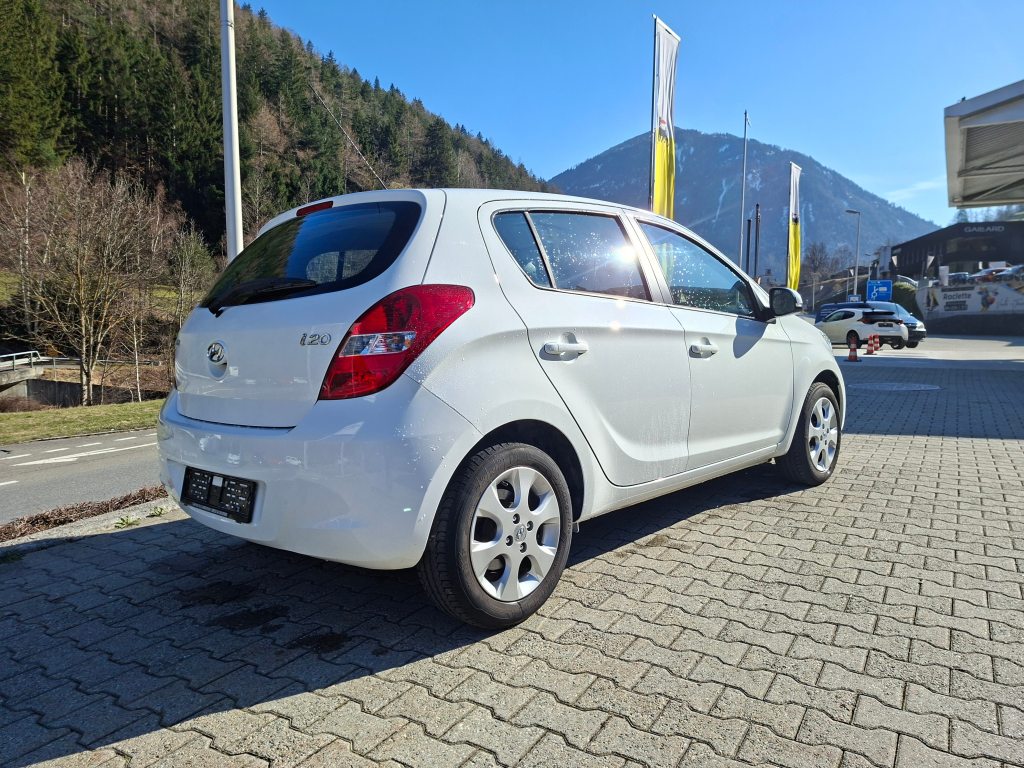 HYUNDAI I20 1.4 Style, Benzin, Occasion / Gebraucht, Automatik - 5