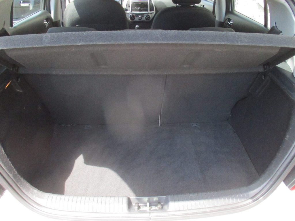 HYUNDAI I20 1.2 Go, Petrol, Second hand / Used, Manual - 6