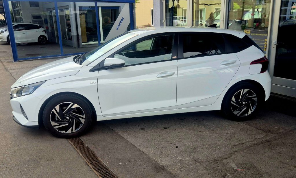 HYUNDAI I20 1.0 T-GDi 120 Amplia, Mild-Hybrid Benzin/Elektro, Occasion / Gebraucht, Handschaltung - 2