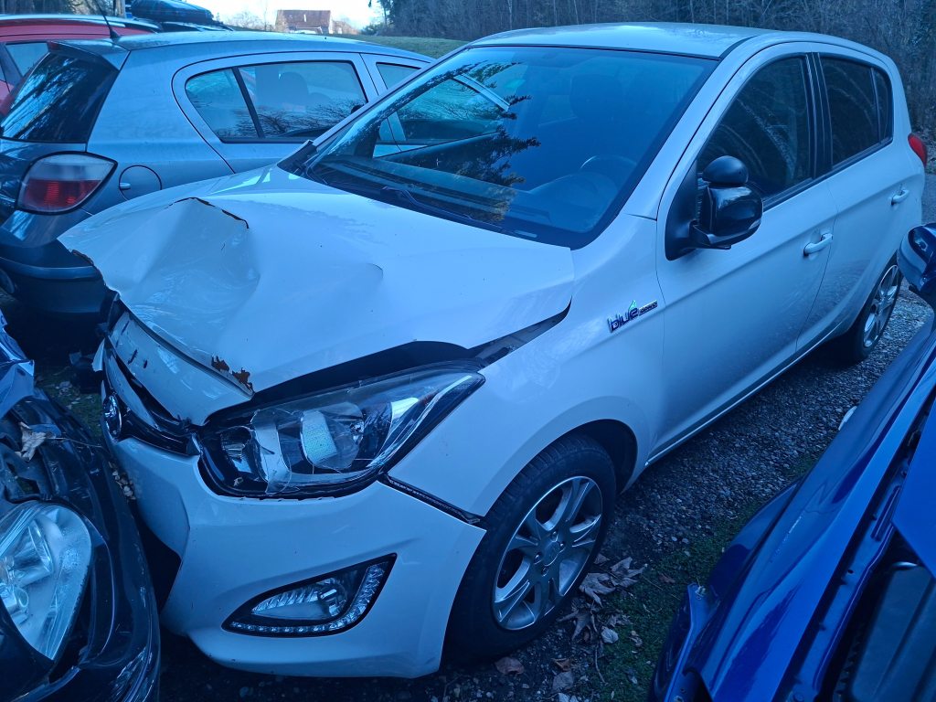 HYUNDAI I20 1.2 Comfort, Benzin, Occasion / Gebraucht, Handschaltung - 2