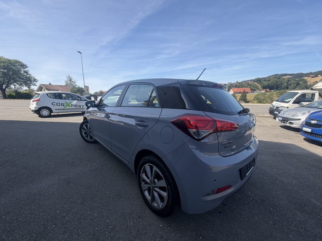 HYUNDAI I20 1.2 Origo, Petrol, Second hand / Used, Manual - 2