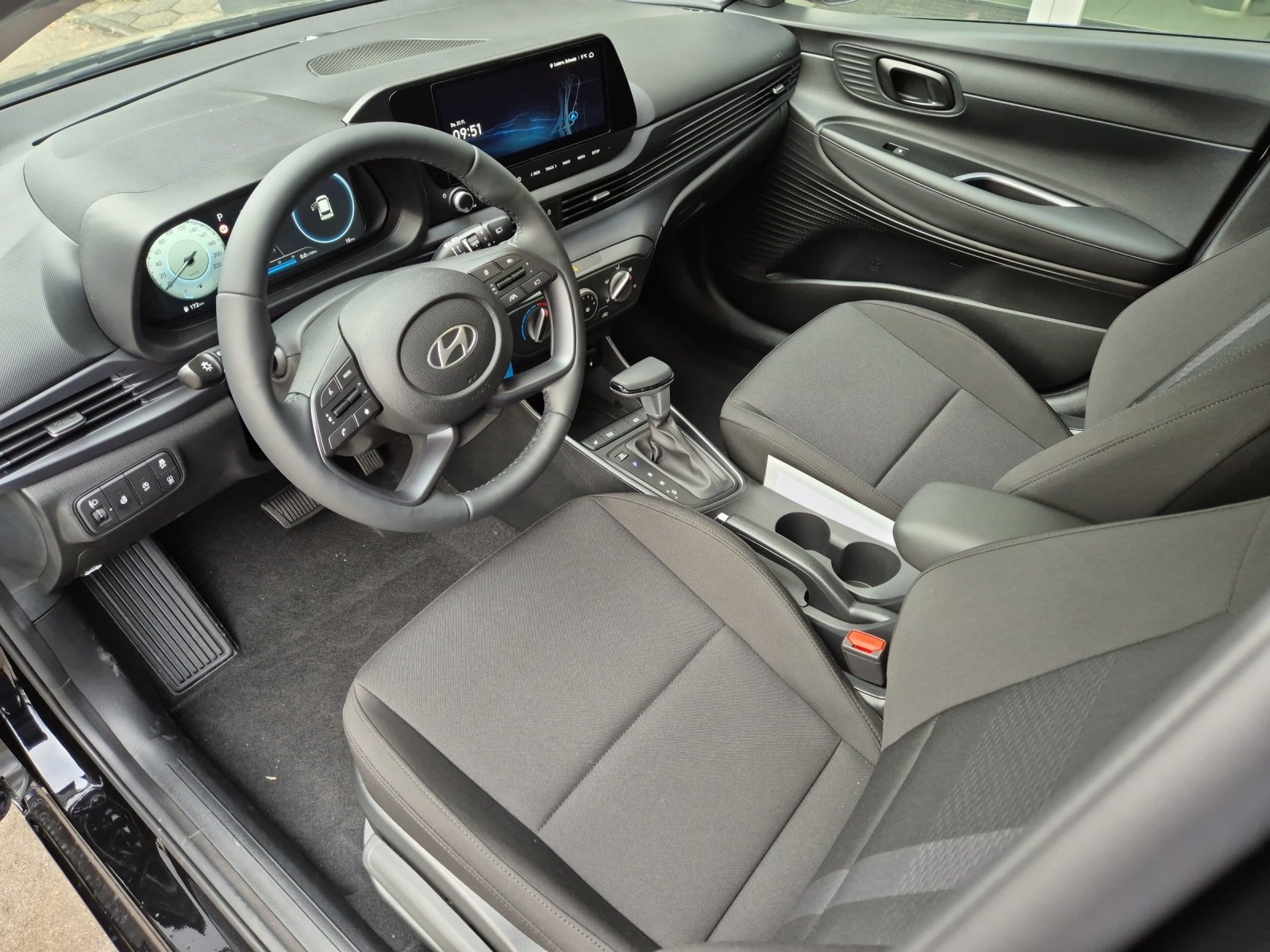 HYUNDAI i20 1.0 T-GDi Amplia, Benzin, Vorführwagen, Automatik - 5