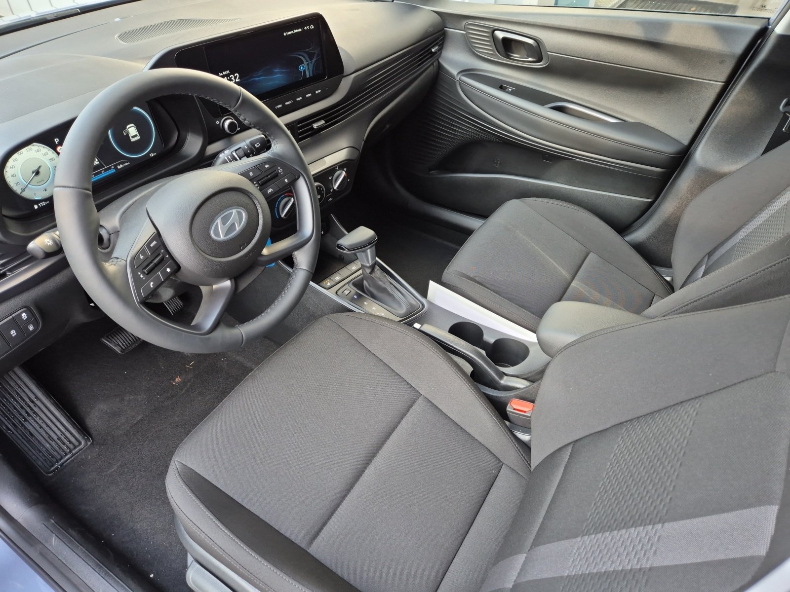HYUNDAI i20 1.0 T-GDi Amplia, Benzin, Vorführwagen, Automatik - 5