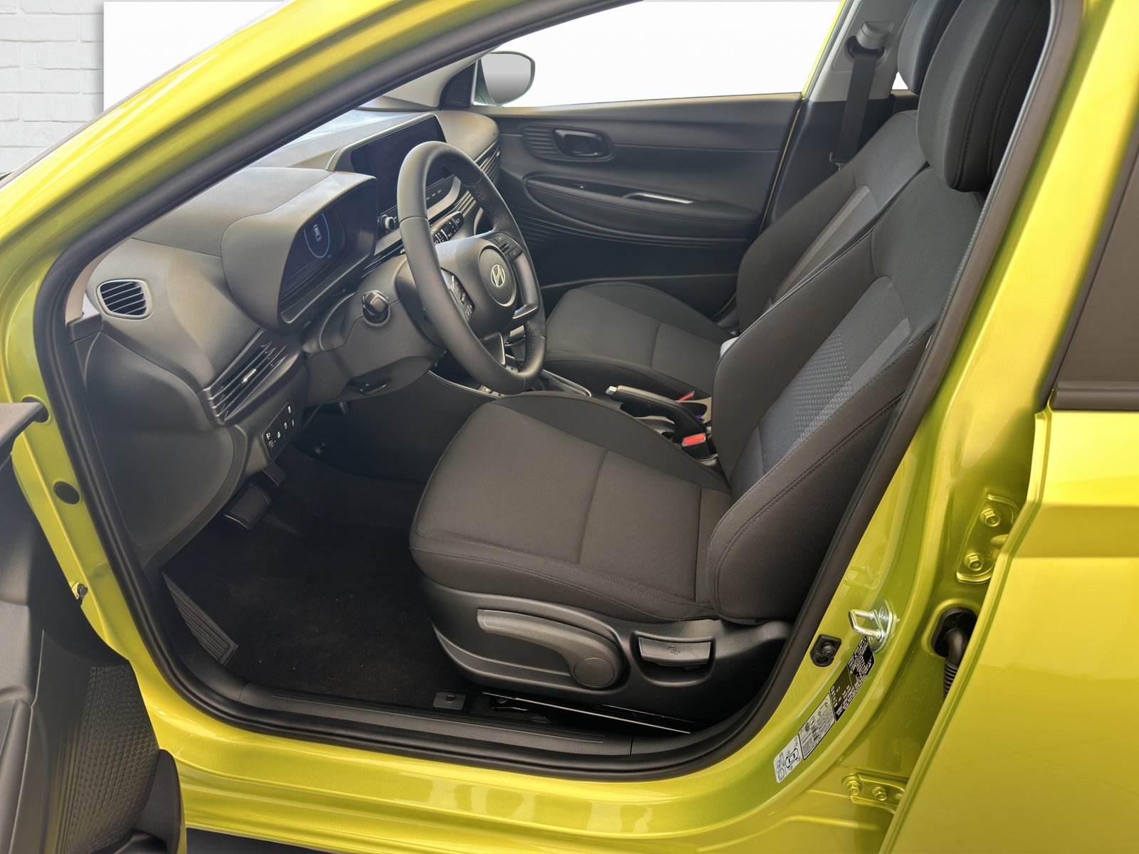 HYUNDAI i20 1.0 T-GDi Amplia, Benzin, Vorführwagen, Automatik - 6
