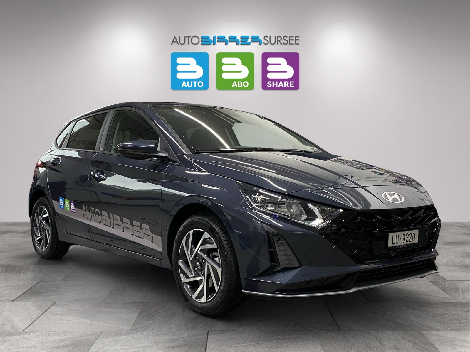 HYUNDAI i20 1.0 T-GDi Amplia, Benzin, Vorführwagen, Automatik - 3