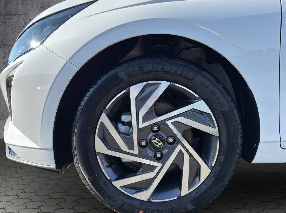 HYUNDAI i20 1.0 T-GDi Amplia, Benzin, Vorführwagen, Automatik - 7
