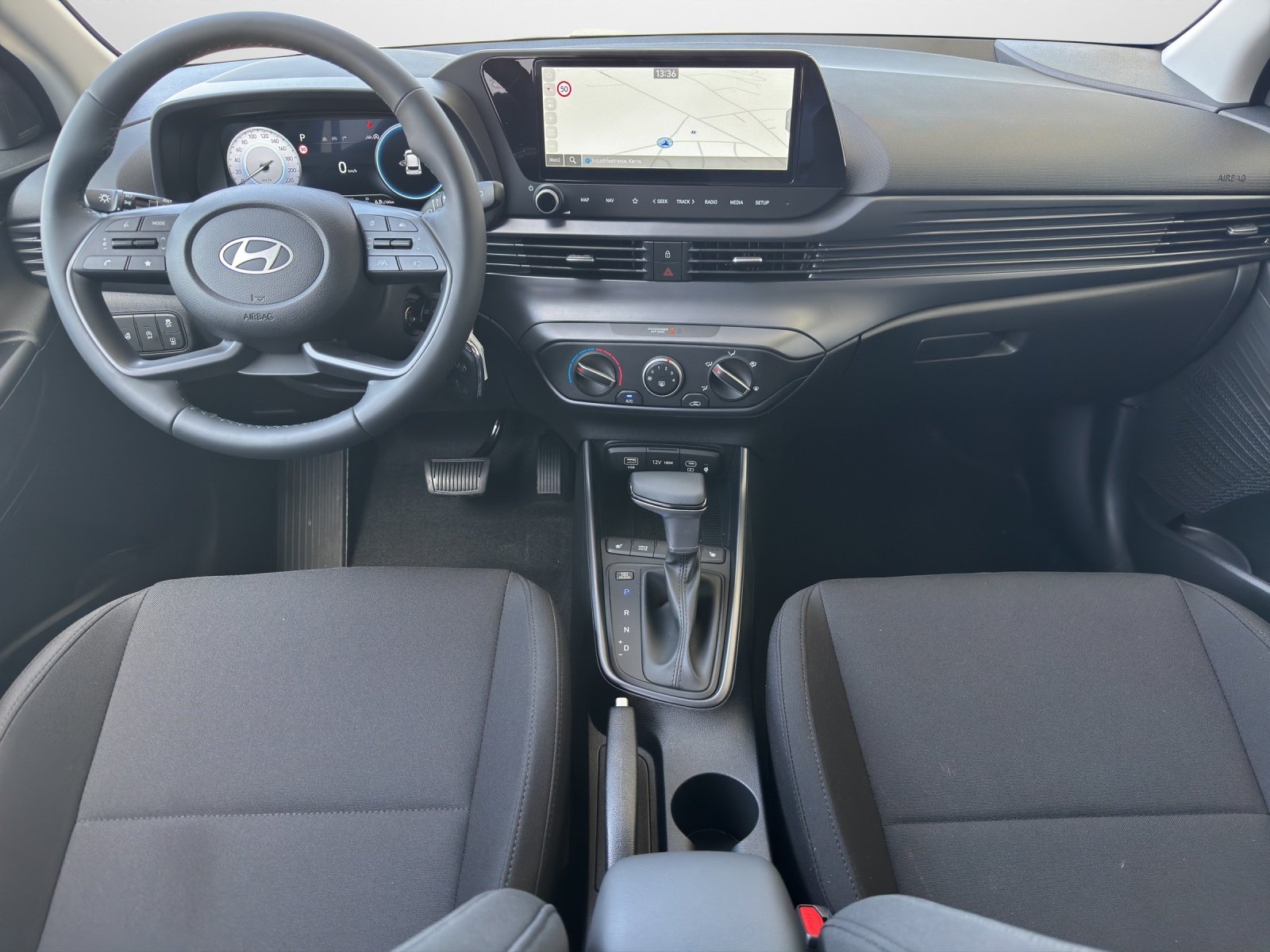 HYUNDAI i20 1.0 T-GDi Amplia, Essence, Voiture de démonstration, Automatique - 7