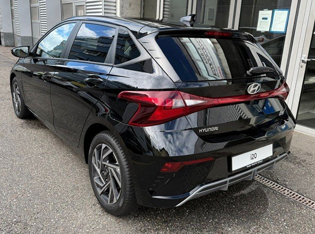 HYUNDAI i20 1.0 T-GDi Amplia, Petrol, Ex-demonstrator, Automatic - 3