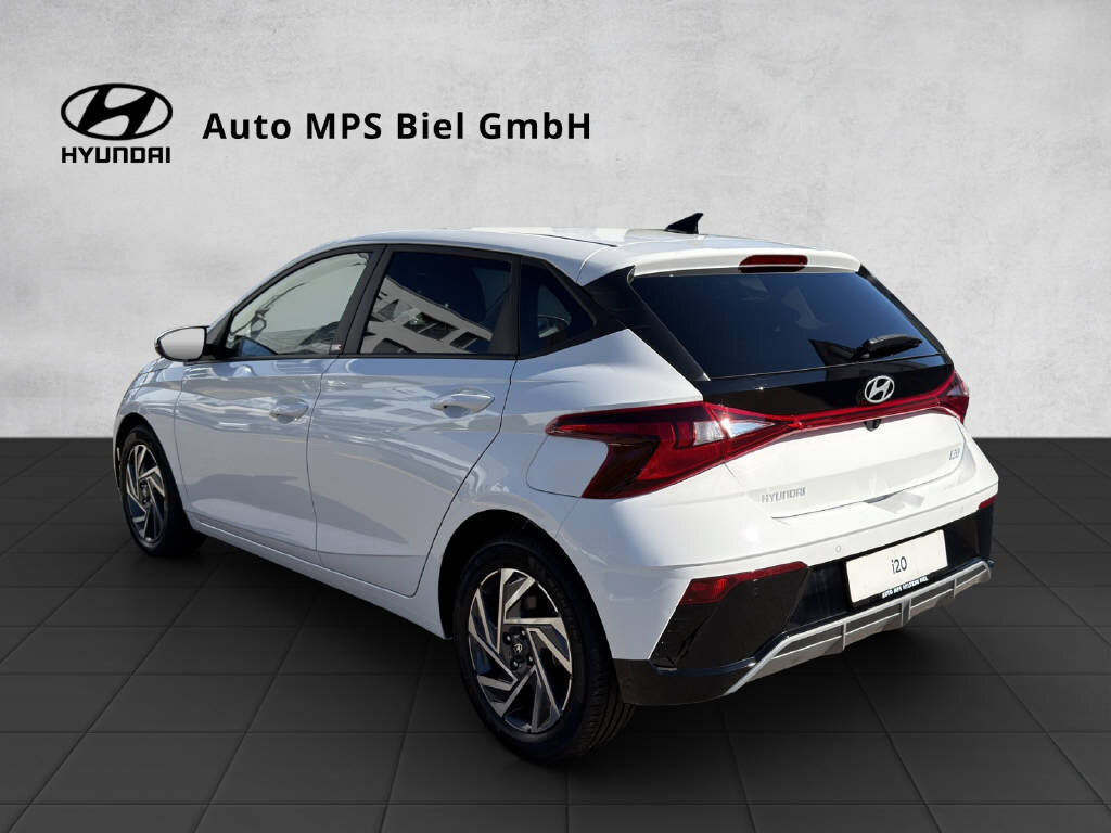 HYUNDAI i20 1.0 T-GDi Amplia, Petrol, Ex-demonstrator, Automatic - 4