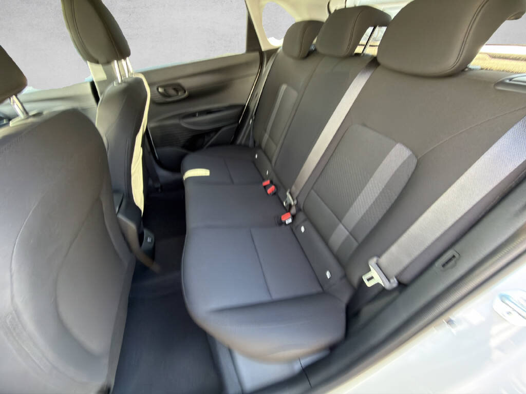 HYUNDAI i20 1.0 T-GDi Amplia, Petrol, Ex-demonstrator, Automatic - 7