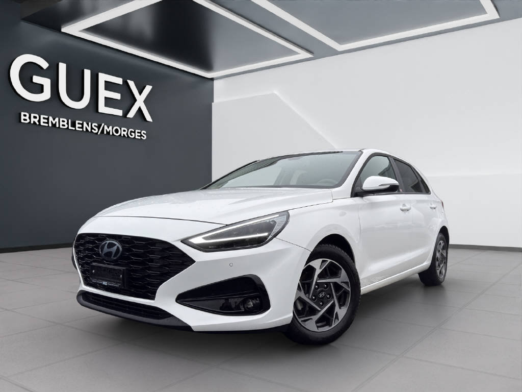 HYUNDAI i30 1.5 T-GDi Amplia