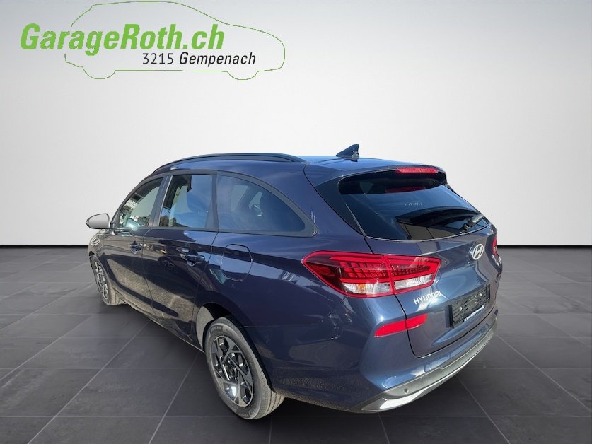 HYUNDAI i30 Wagon 1.5 T-GDi Amplia, Hybride Leggero Benzina/Elettrica, Auto nuove, Automatico - 2