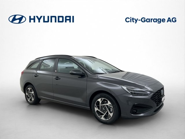 HYUNDAI i30 Wagon 1.5 T-GDi Amplia, Mild-Hybrid Petrol/Electric, New car, Automatic - 4