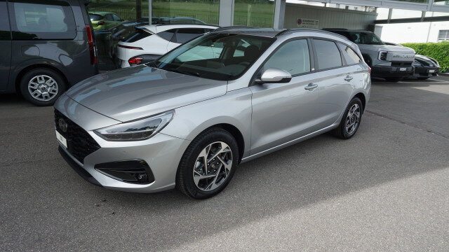 HYUNDAI i30 W 1.5 T-GDi AmpliaDCT