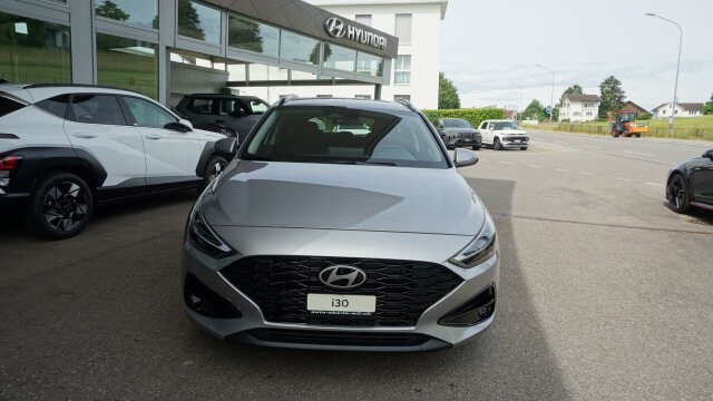 HYUNDAI i30 W 1.5 T-GDi AmpliaDCT, New car, Automatic - 2