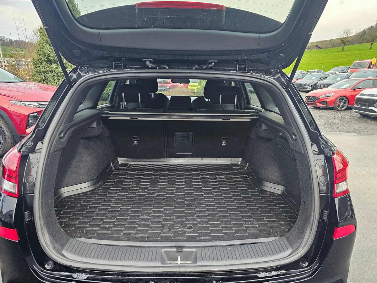 HYUNDAI i30 Wagon 1.5 T-GDi N Line 48V MH DCT, Mild-Hybrid Petrol/Electric, Second hand / Used, Automatic - 7