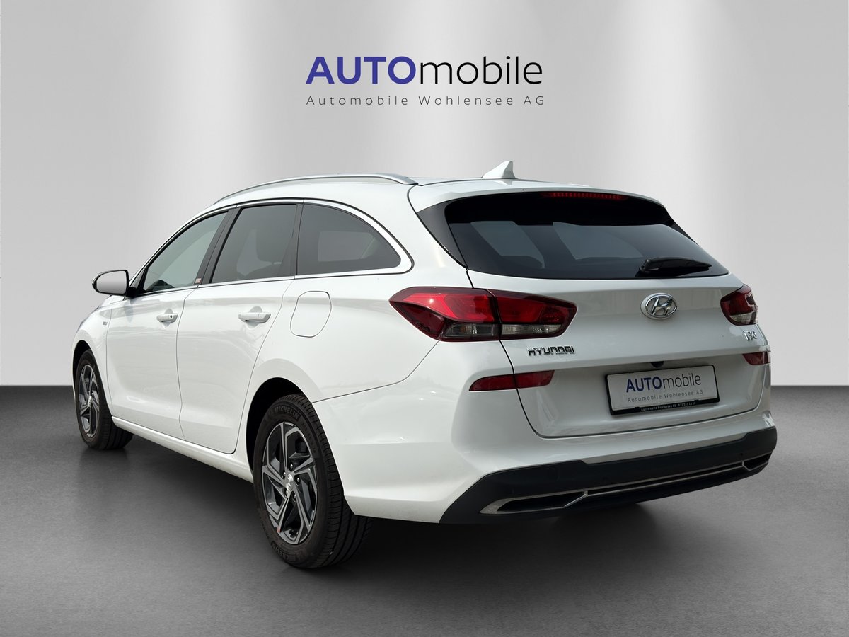 HYUNDAI i30 Wagon 1.5 T-GDi Amplia 48V MH DCT, Hybride Léger Essence/Électricité, Occasion / Utilisé, Automatique - 7