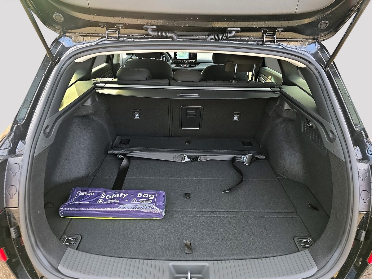HYUNDAI i30 Wagon 1.5 T-GDi Amplia 48V MH DCT, Mild-Hybrid Benzin/Elektro, Occasion / Gebraucht, Automatik - 4